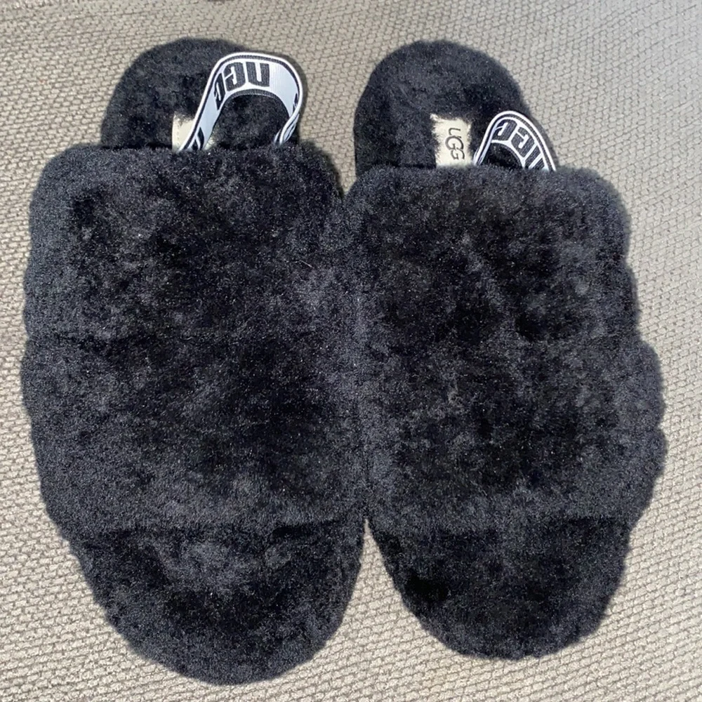 UGG - Picture 5 of 12